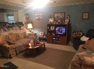 5608 Mulberry Rd, Lucedale, MS 39452