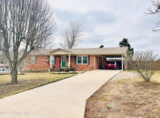 1206 Hickorywood Dr, Leitchfield, KY 42754