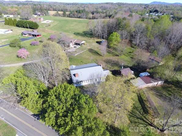 4543 Horseshoe Bend Rd, Hudson, NC 28638