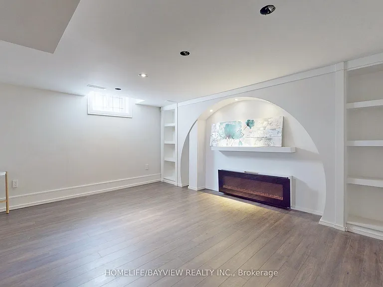 72 Lensmith Dr — Photo 9