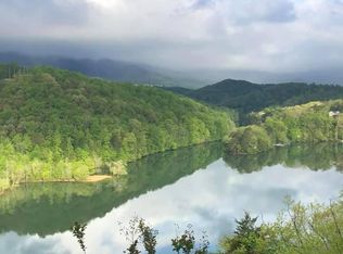 N Shorewood Ln, Caryville, TN 37714