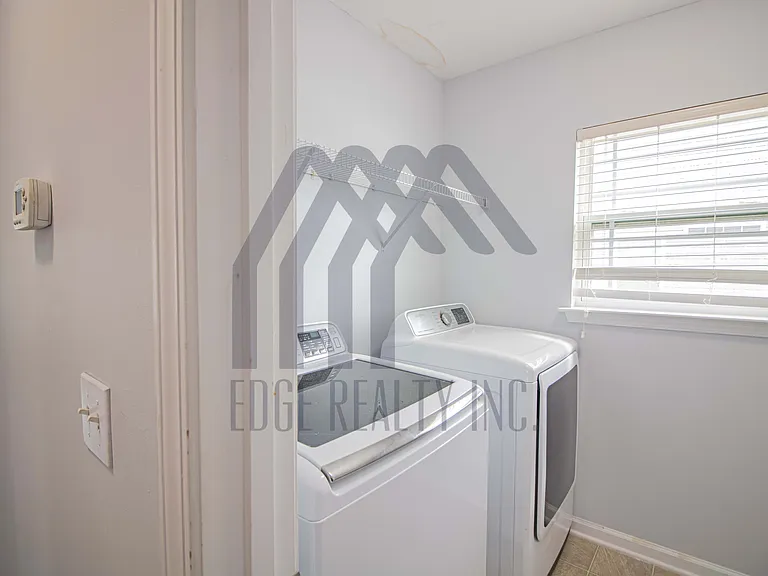 110 Spring Lakes Dr — Photo 12