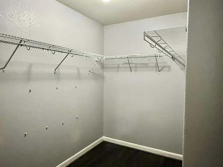 9214 Purston Ct — Photo 12