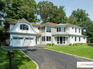 34 Annjim Dr, Greenwich, CT 06830