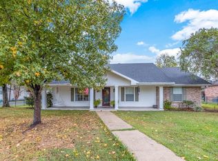 1901 Riverside Dr, Lake Charles, LA 70601