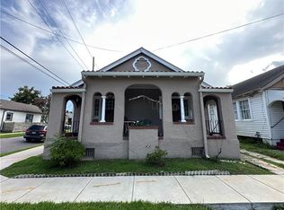 7402 Panola St, New Orleans, LA 70118