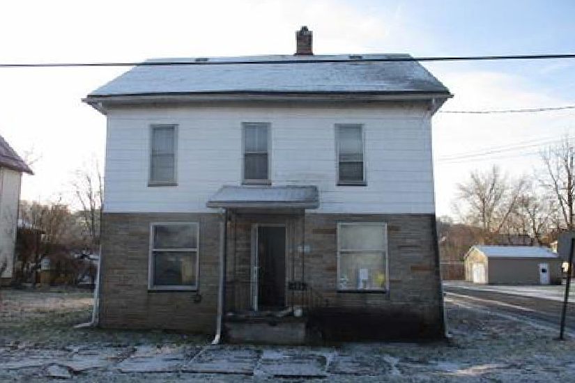 1st image of 153 E Main St
