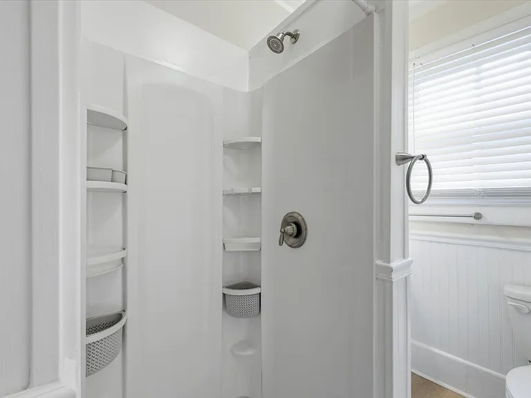 2305 Abercorn St — Photo 7