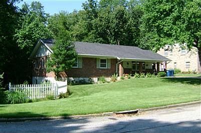 1st image of 1018 Carol St