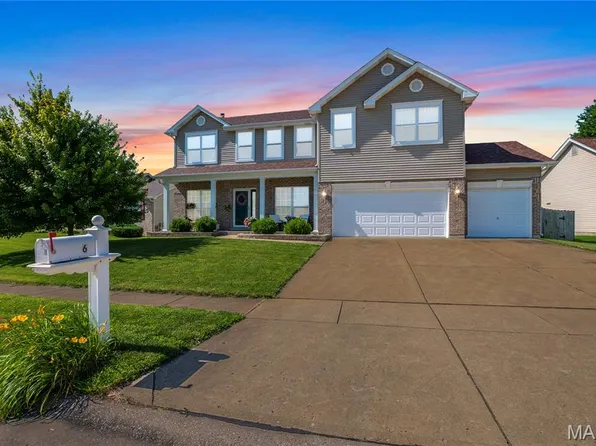 6 Suffolk Dr, Saint Charles, MO 63301