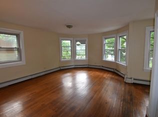 147 Kent St #2, Brookline, MA 02446