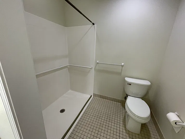 1801 Forest Hills Blvd #110 — Photo 15