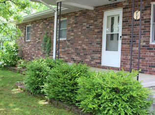 2631 Farmland Rd, Marshfield, MO 65706