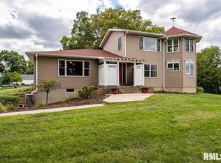 604 2nd Ave, Silvis, IL 61282