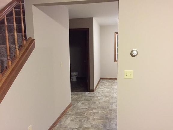 4th image of 3657 E Somers Ave