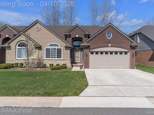 30232 Berghway Trl, Warren, MI 48092