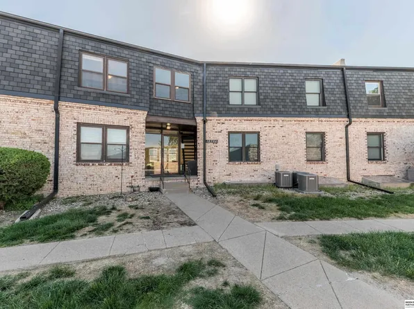 12780 Deauville Dr APT 306, Omaha, NE 68137