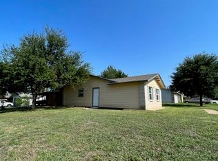 2832 Ridgeview Ln, Irving, TX 75062