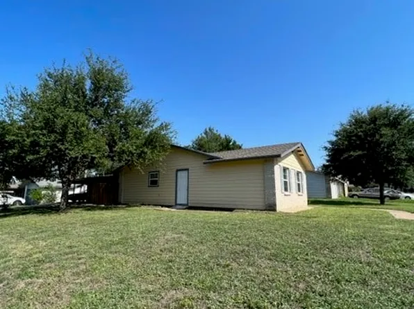 2832 Ridgeview Ln, Irving, TX 75062