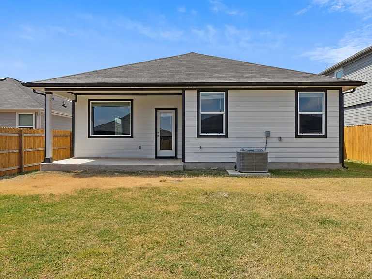 217 Greens Bayou Trl — Photo 31