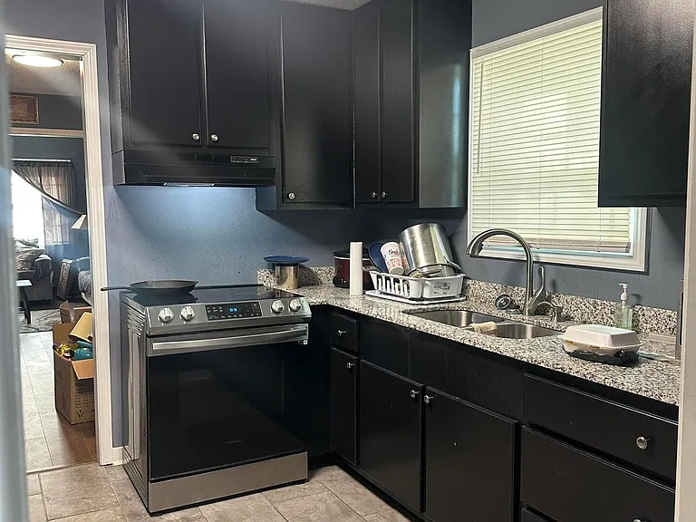 1156 Garden Park Dr — Photo 15