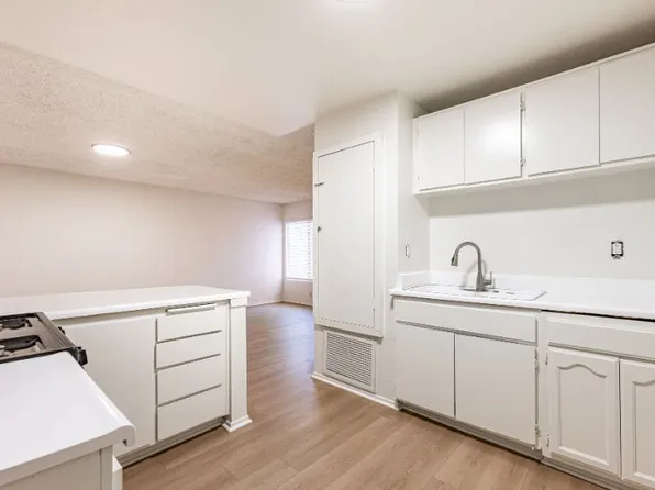 601 North East End Ave, 601 N East End Ave APT 106, Pomona, CA 91767