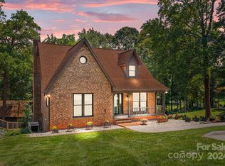 11816 Pump Station Rd, Charlotte, NC 28216