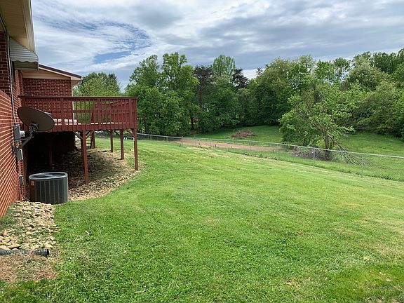 3rd image of 1684 Bumgarner Dr