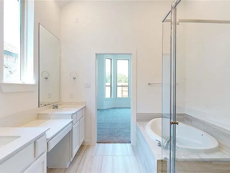 12131 Woodnote Ln — Photo 5