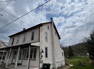27 W Main St, Adamstown, PA 19501
