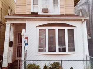 9730 75th St, Ozone Park, NY 11416