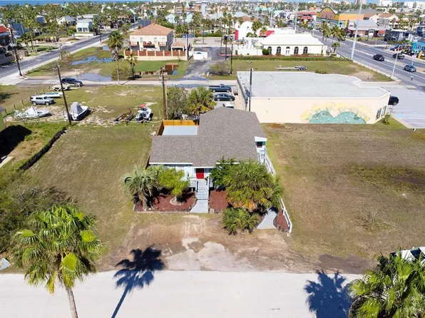 102 W Dolphin St, South Padre Island, TX 78597