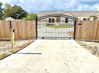 9508 Quaker Ct #B, Rosharon, TX 77583