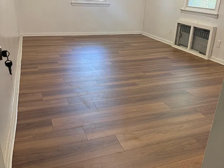 388 Leslie St #1 — Photo 8