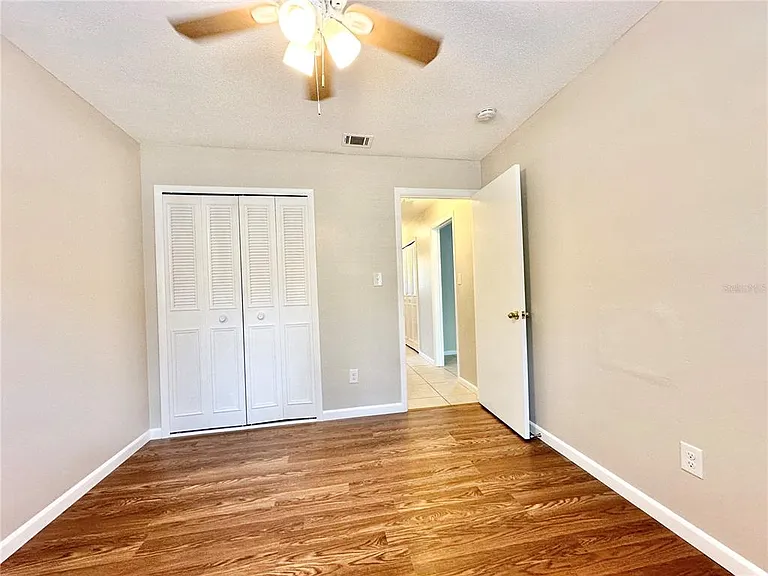 132 S Bulova Dr — Photo 14