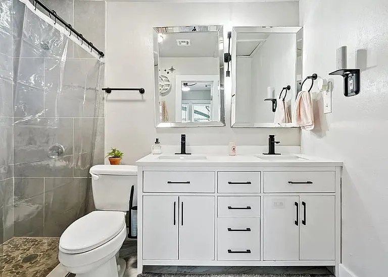 322 Mathews Ave — Photo 6