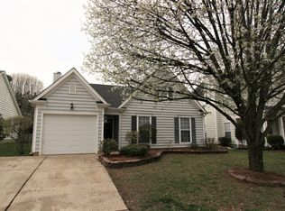 8613 Galena View Dr, Charlotte, NC 28269