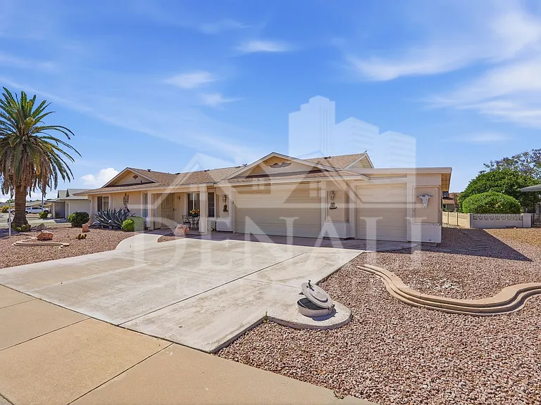 9807 W Mockingbird Dr — Photo 2