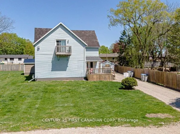 431 Albert St, Strathroy Caradoc, ON N7G 1W8