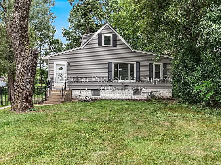 28 S Richmond Ave — Photo 1