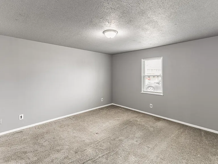 209 Bluebird Ln SW #4 — Photo 10