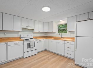 67 Quartz Ln, Balsam, NC 28707