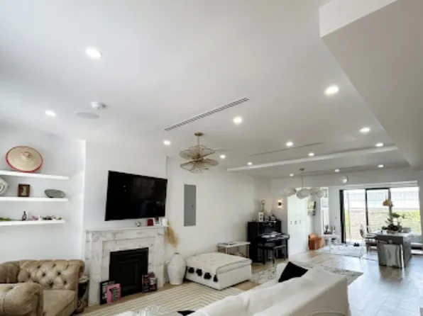 2077 Pacific Street image 1 of 14