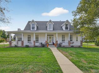 2 Wynnbrook Manor Dr, Saint Charles, MO