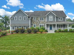 4 Applegate Rd, Medway, MA 02053