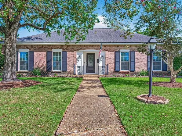 1814 Antigua Ln, Houston, TX 77058