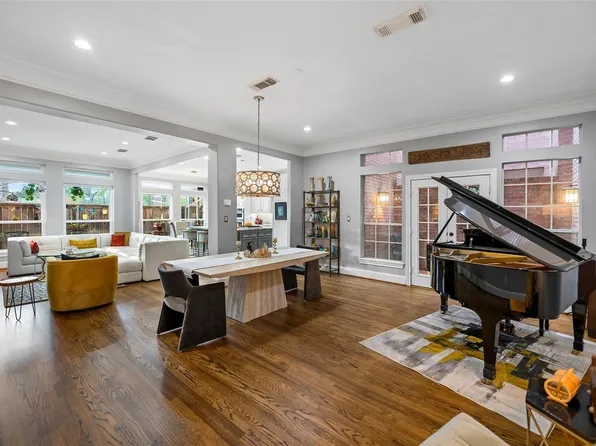 26 Stalynn Ln, Houston, TX 77027