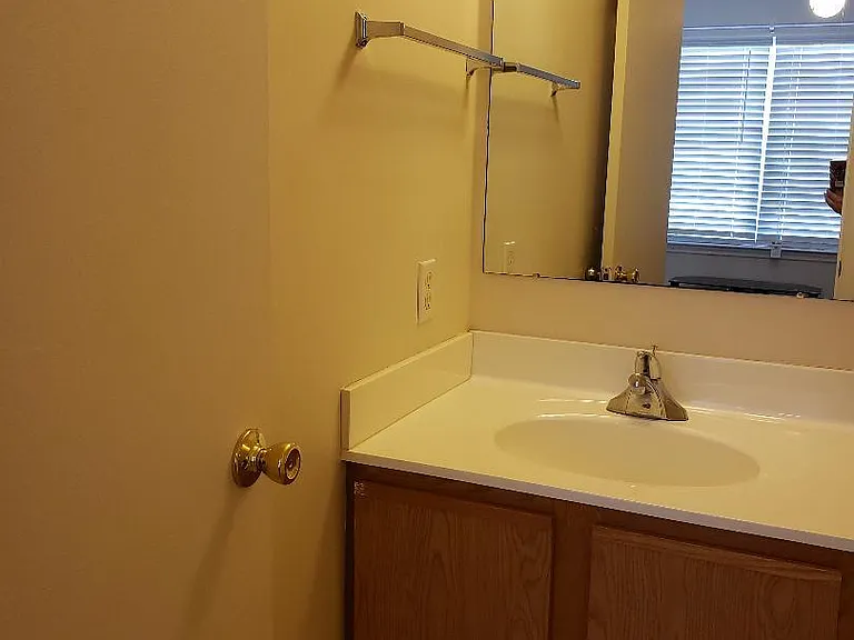Full Bath 2