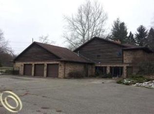 837 John R Rd, Rochester Hills, MI 48307
