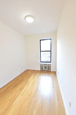 Rented by Peter Ashe | media 8
